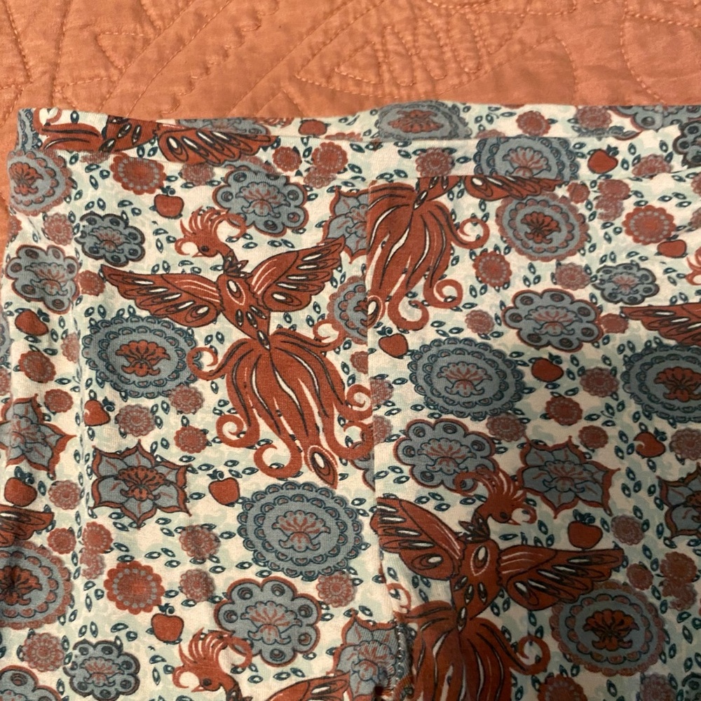 Kate Quinn phoenix leggings - Picture 2 of 3